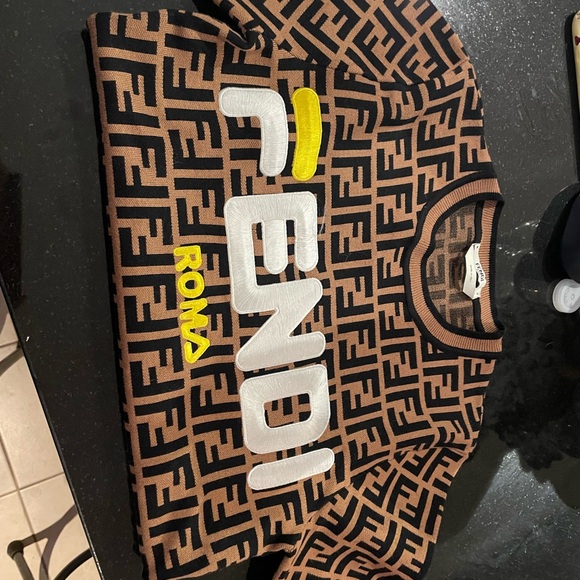 Authentic Fendi x Fila Colab Knitted Sweater - Picture 15 of 15